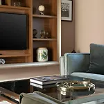 Villa 4-Bed Villa With Pool In Vabriga *