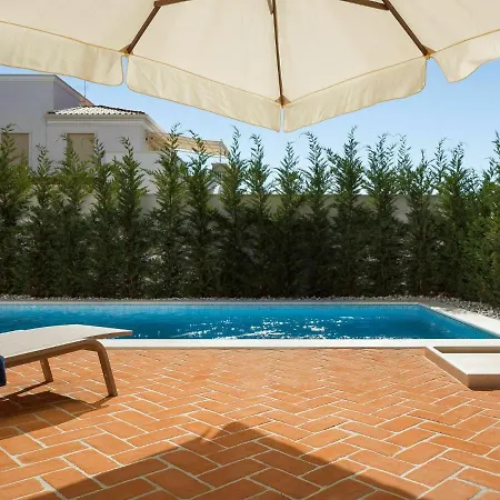 4-Bed Villa With Pool In Vabriga Βίλα
