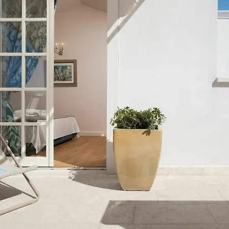 ヴィラ 4-Bed Villa With Pool In Vabriga