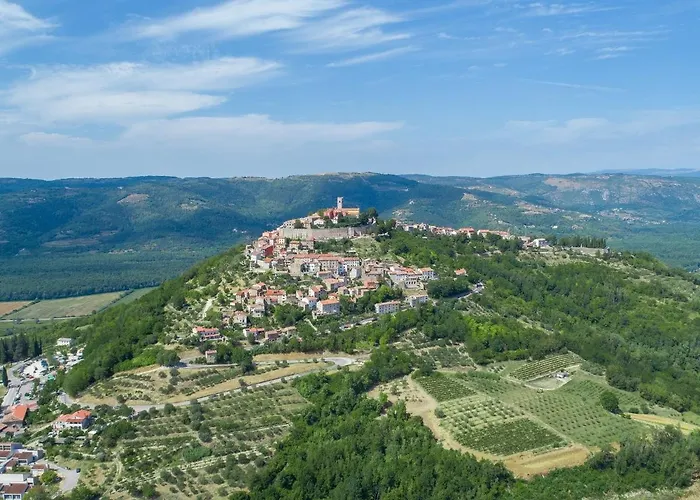 빌라 4-Bed Villa With Pool In Vabriga Tar-Vabriga